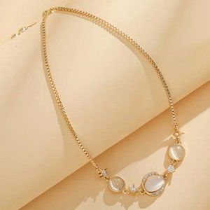 Elegant Bracelet Electroplated 14K Gold Embedded Cat Eyestone Adjustable